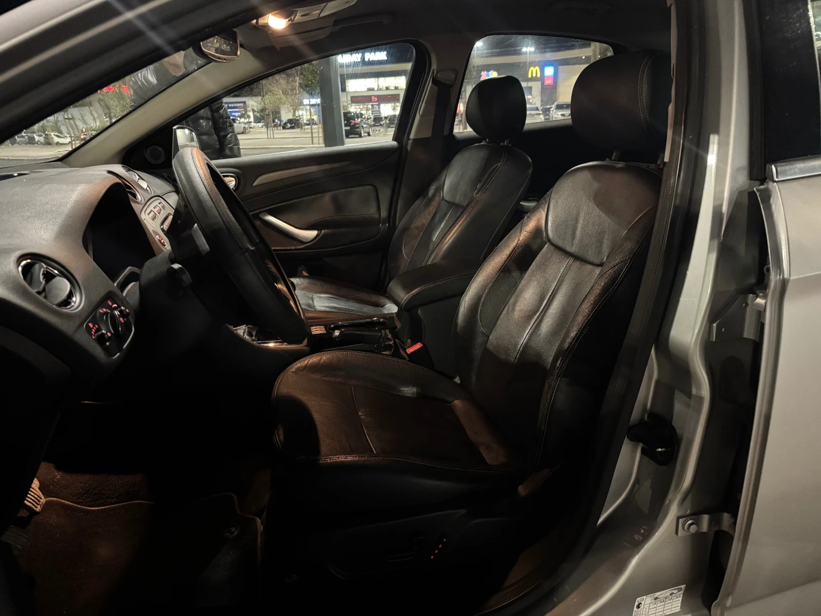 Ford Mondeo 2.0 TDCI, снимка 11 - Автомобили и джипове - 53540025