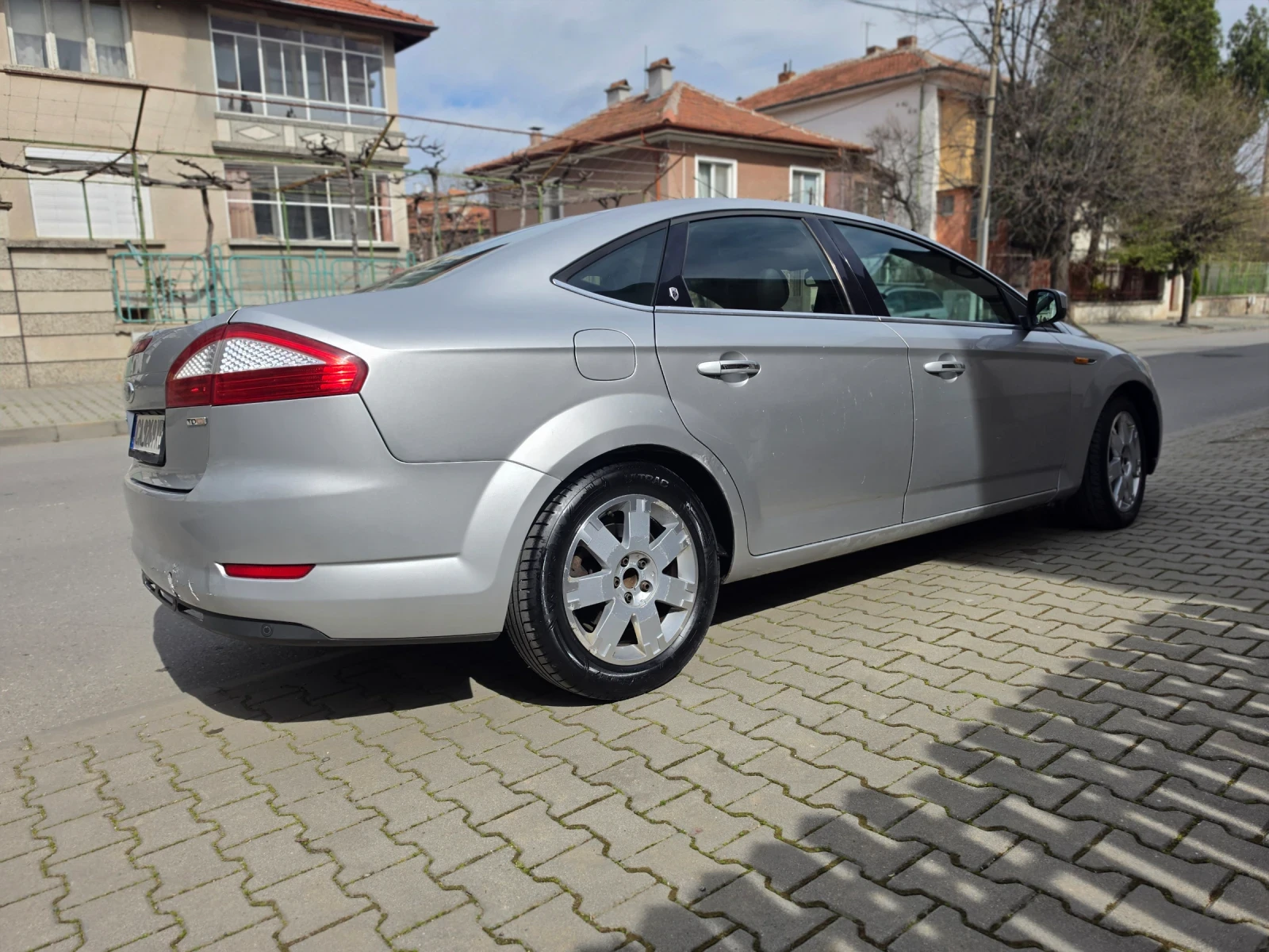 Ford Mondeo 2.0 TDCI, снимка 8 - Автомобили и джипове - 53540025