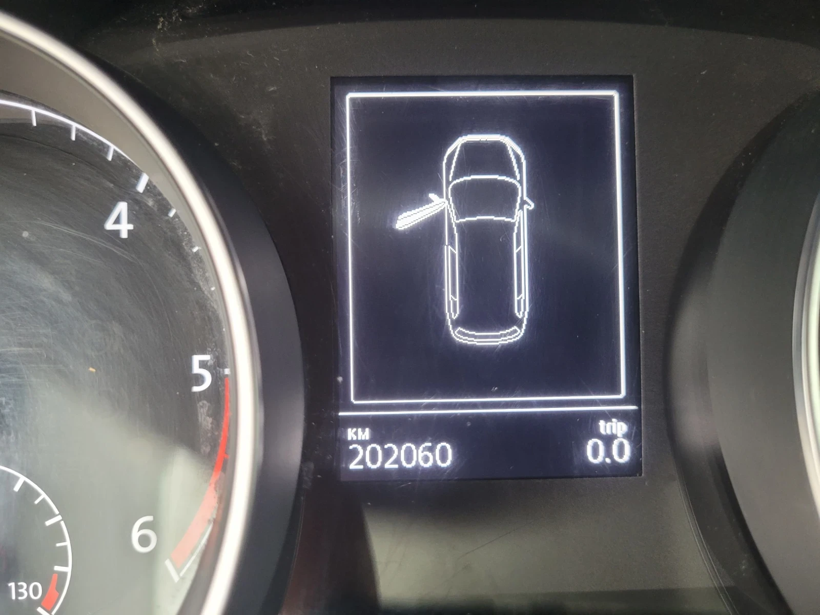 VW Golf 2.0 TDI , снимка 13 - Автомобили и джипове - 53716967