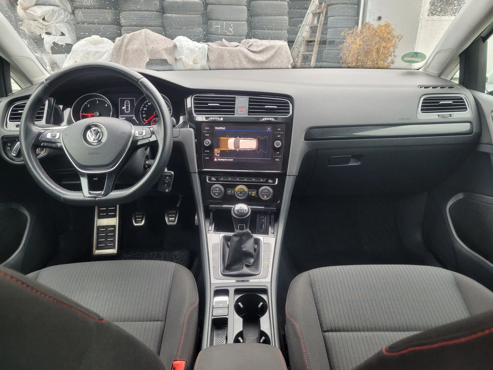 VW Golf 2.0 TDI , снимка 10 - Автомобили и джипове - 53716967