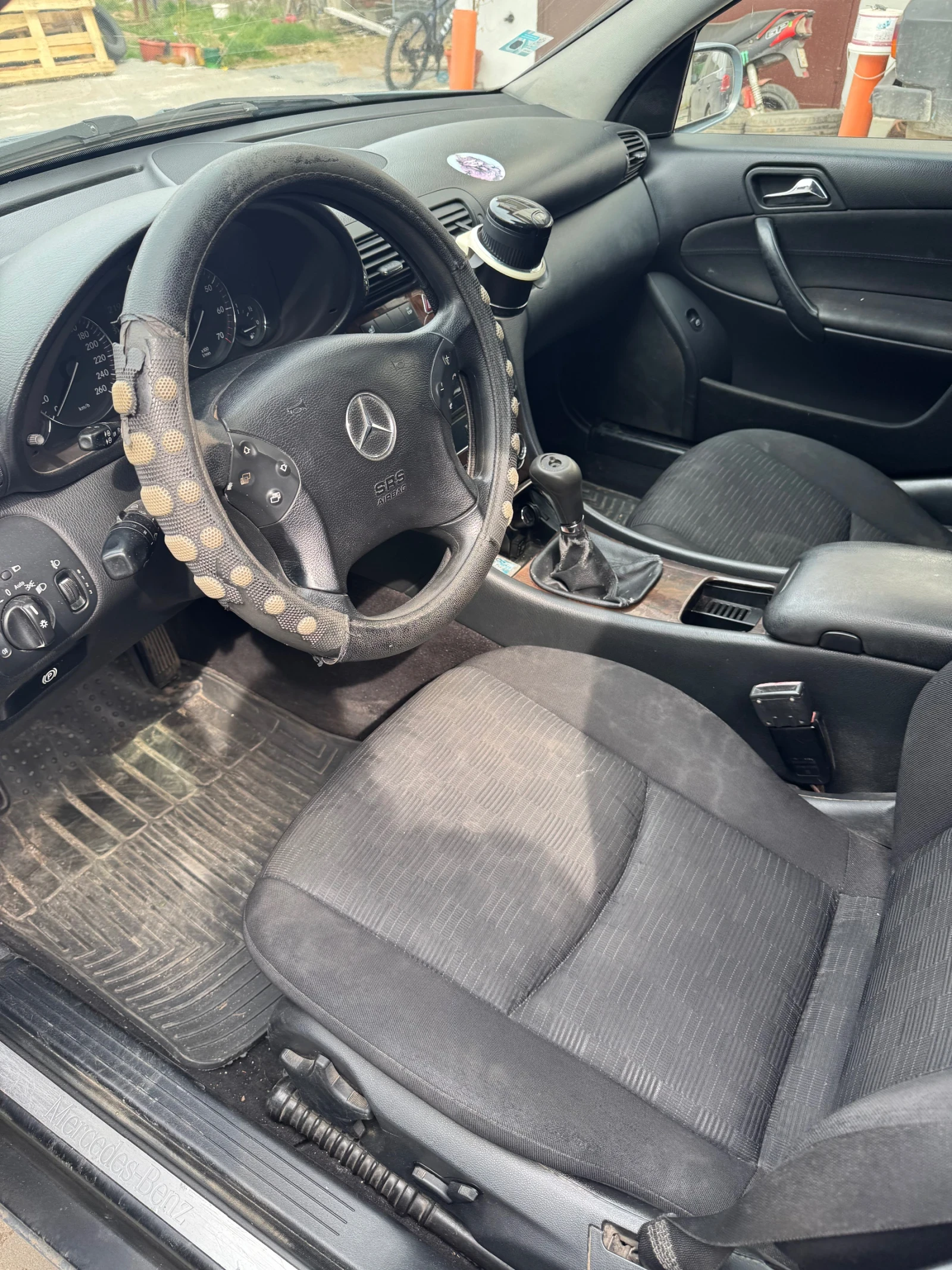 Mercedes-Benz 230, снимка 2 - Автомобили и джипове - 53923353