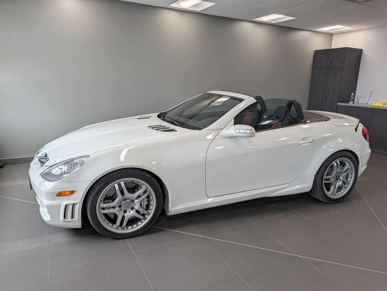 Mercedes-Benz SLK 55 AMG  5.5L /CARBON / HARMAN KARDON / ОБДУХВАНЕ | Auto.bg — изображение 1