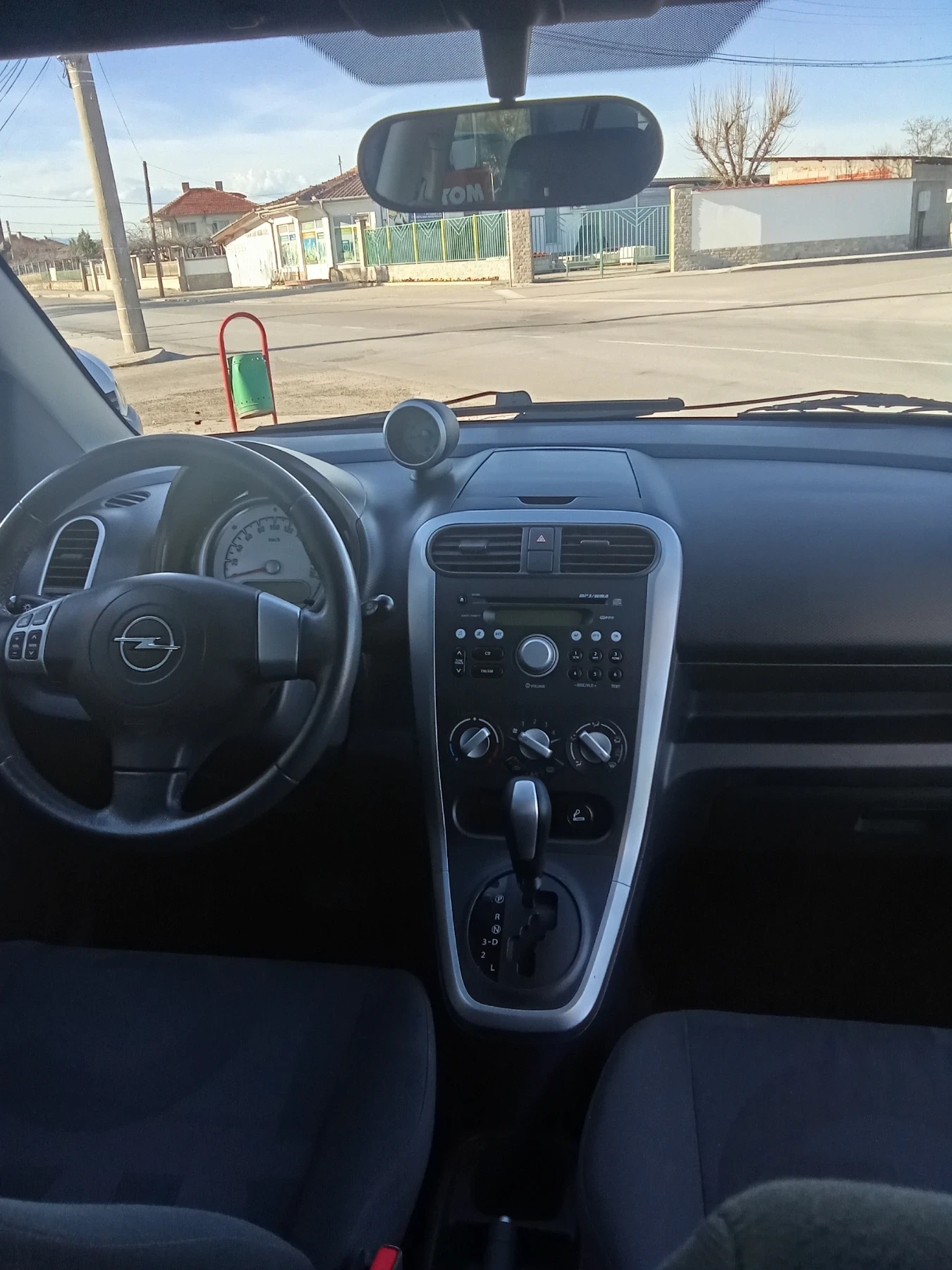 Opel Agila 1.2, автоматик, снимка 6 - Автомобили и джипове - 54118231
