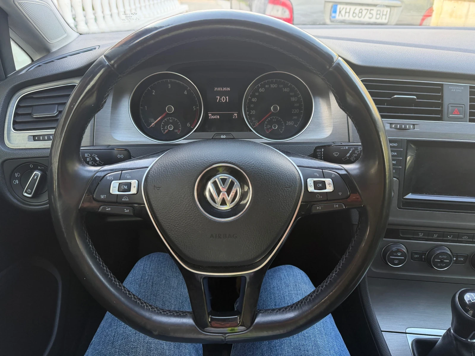 VW Golf 2.0 TDI LED FACELIFT, снимка 9 - Автомобили и джипове - 54230442