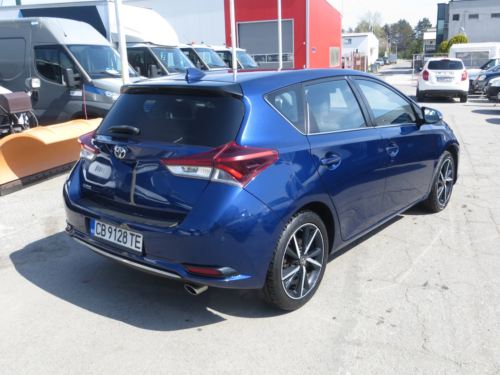 Toyota Auris 1, 2, снимка 4 - Автомобили и джипове - 54254416