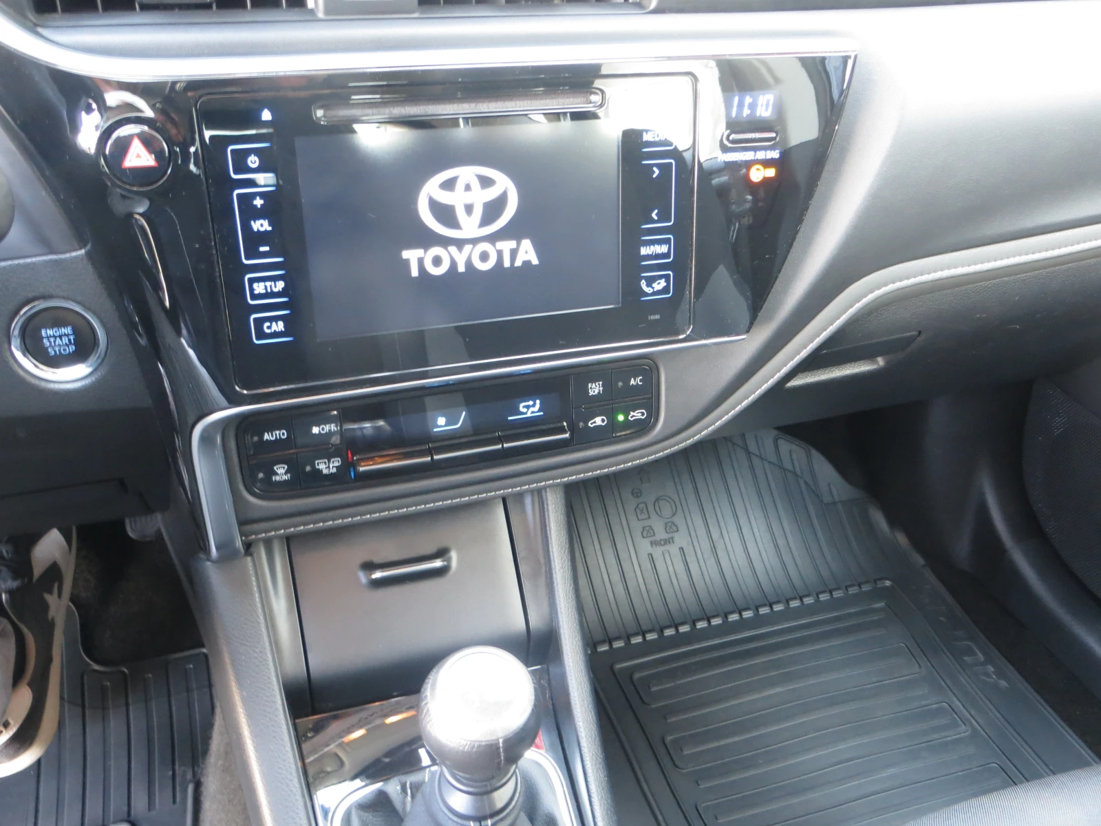 Toyota Auris 1, 2, снимка 9 - Автомобили и джипове - 54254416