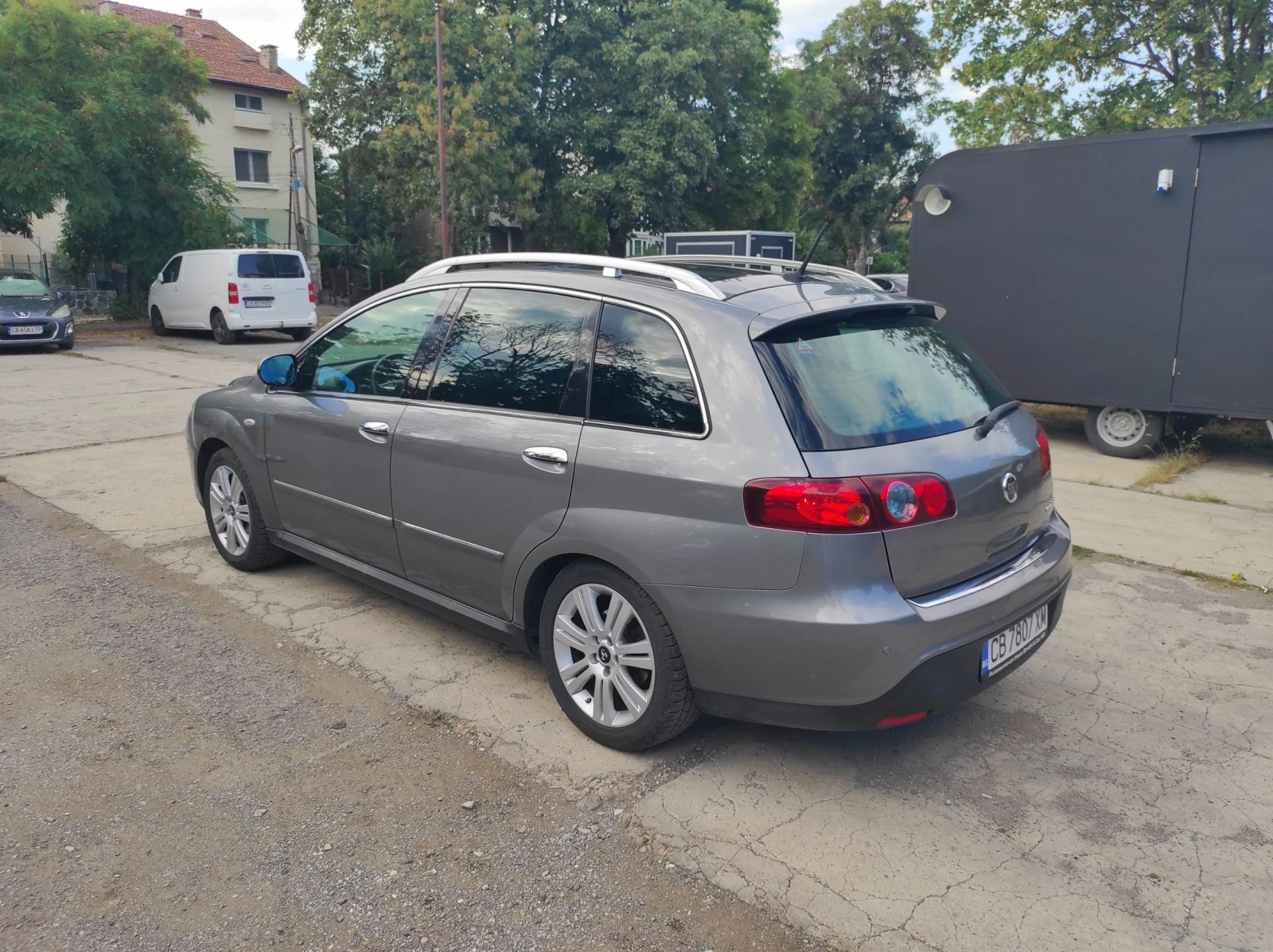 Fiat Croma 2.2 16v Автоматик, снимка 3 - Автомобили и джипове - 55097421
