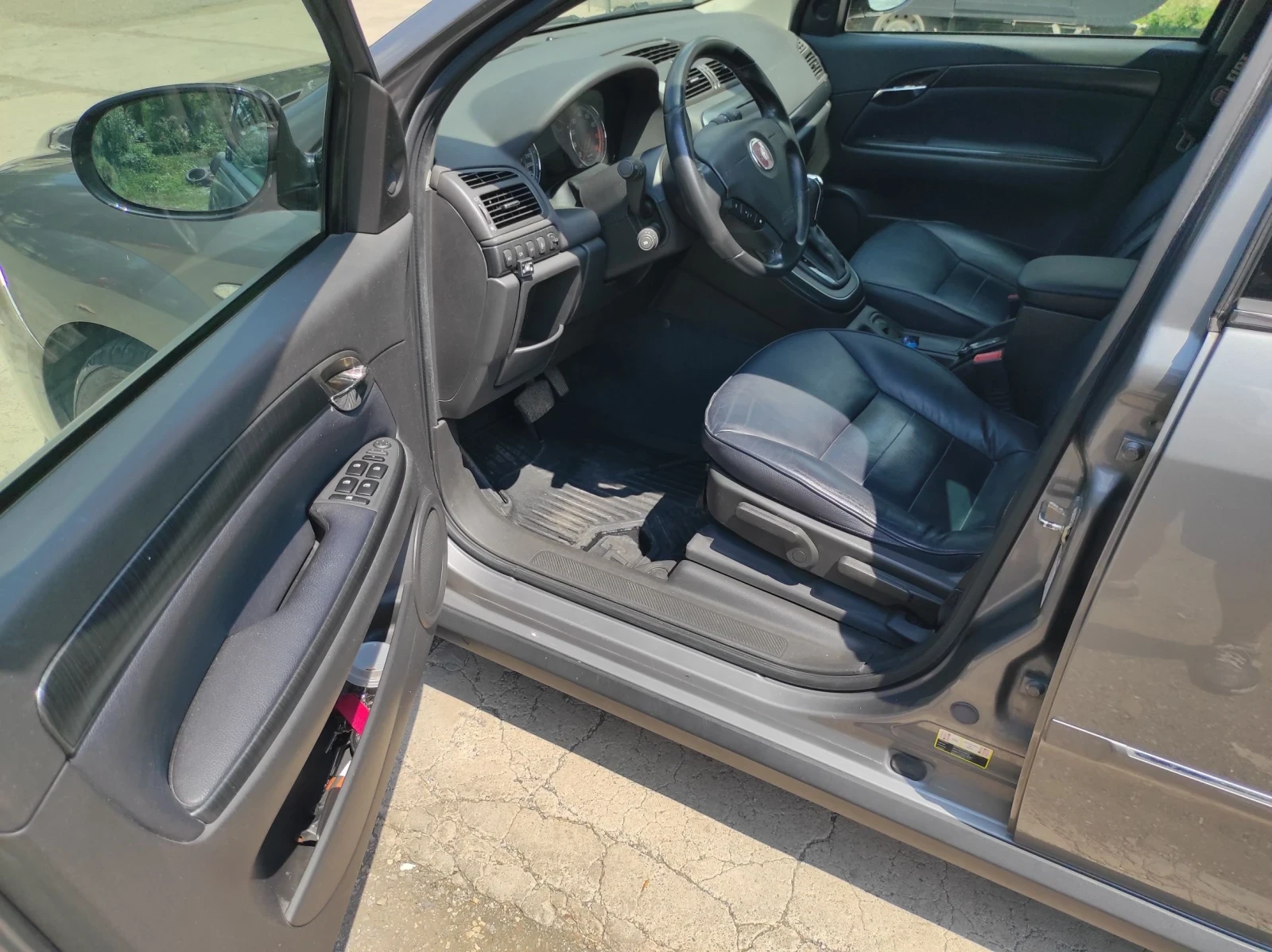 Fiat Croma 2.2 16v Автоматик, снимка 5 - Автомобили и джипове - 55097421