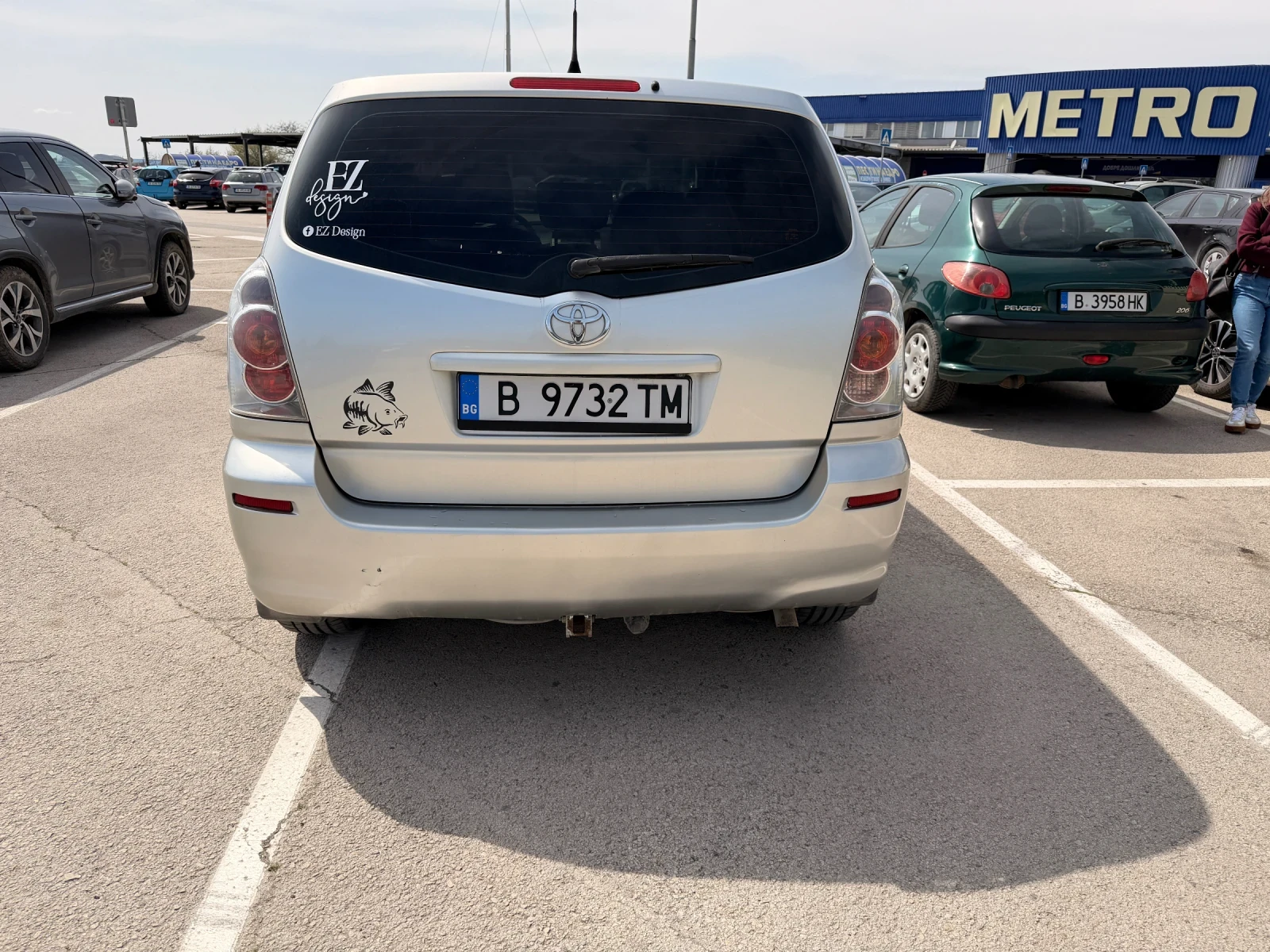 Toyota Corolla verso 2.0 d4d, снимка 4 - Автомобили и джипове - 54576465