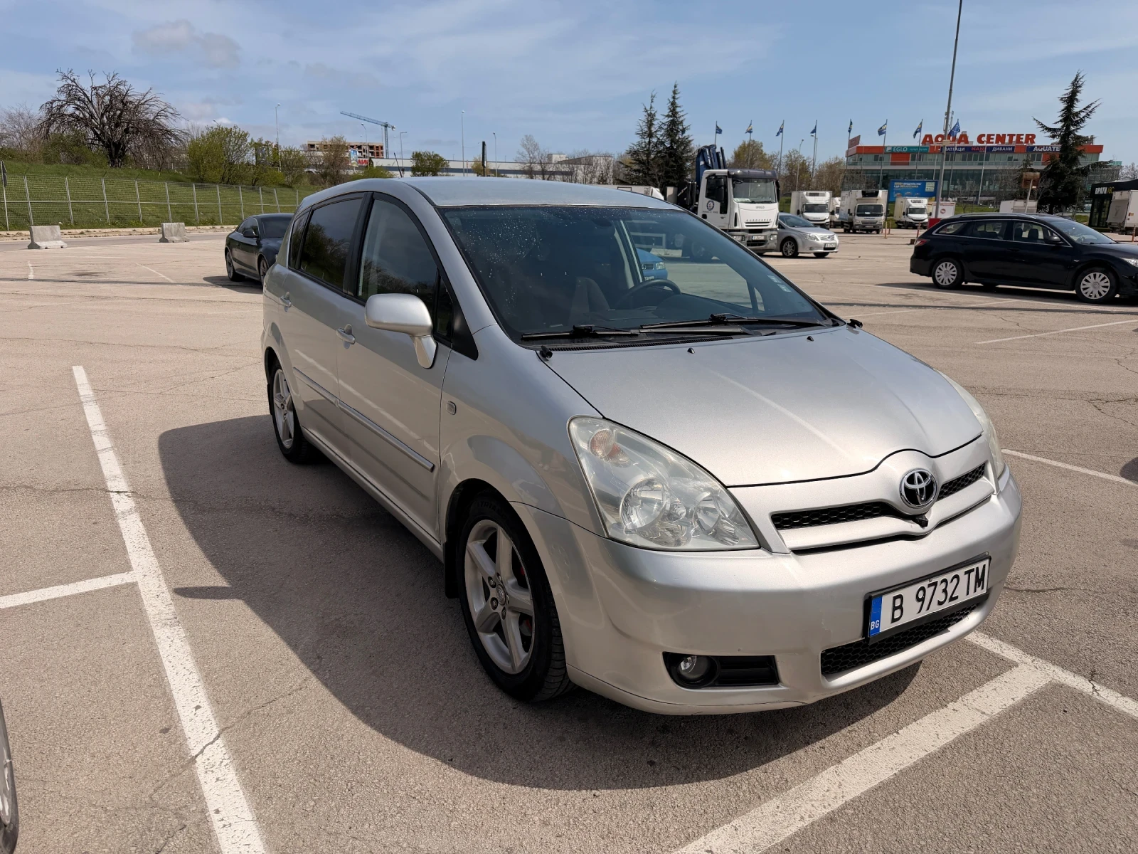 Toyota Corolla verso 2.0 d4d, снимка 2 - Автомобили и джипове - 54576465