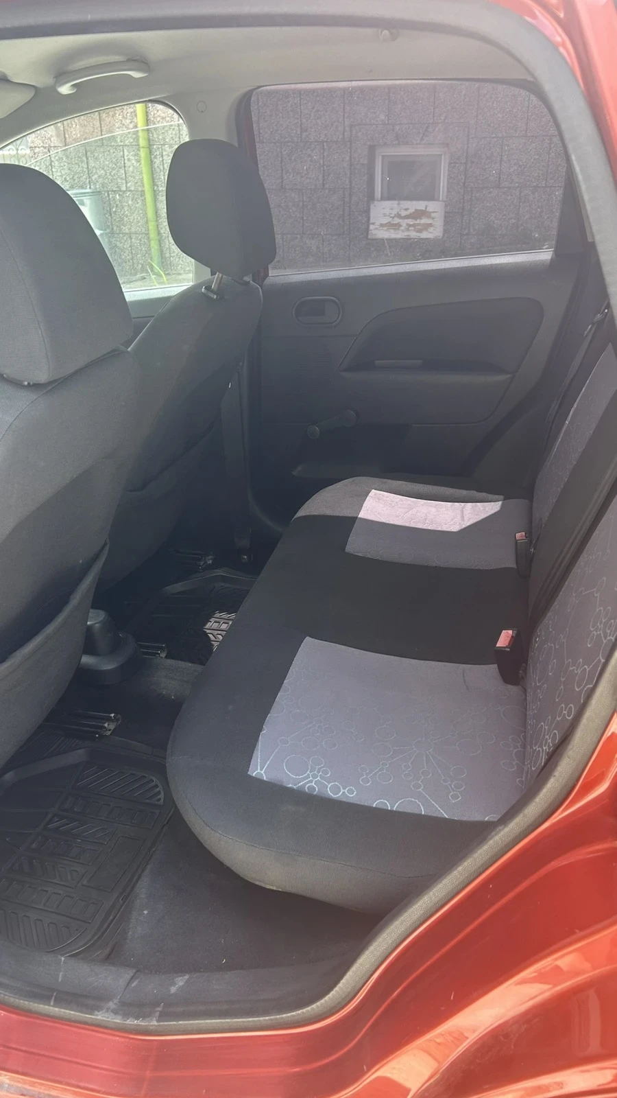 Ford Fiesta 1.4 16v, снимка 17 - Автомобили и джипове - 55179544