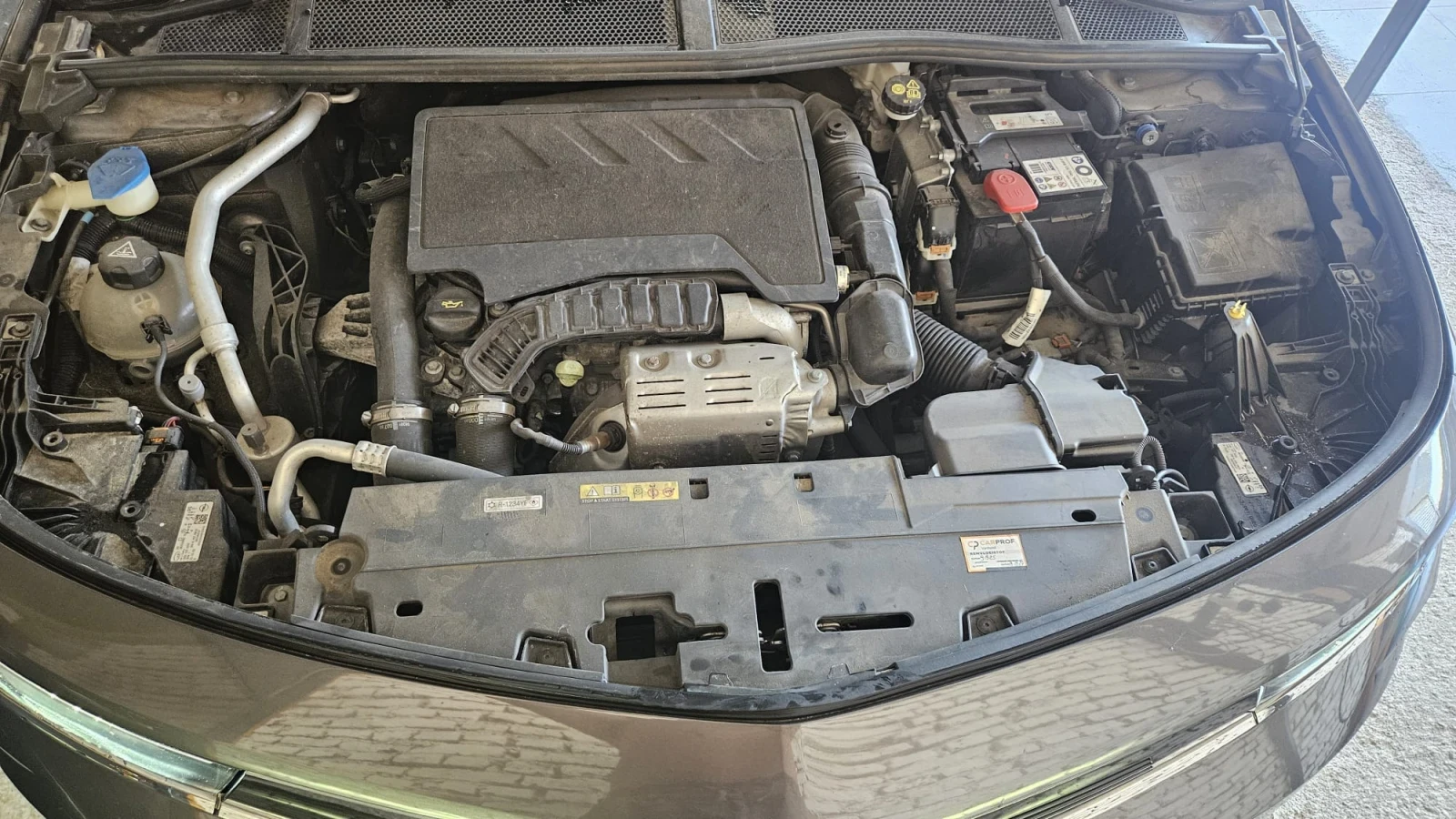 Opel Astra 1.2 Turbo business edition , снимка 11 - Автомобили и джипове - 55843785