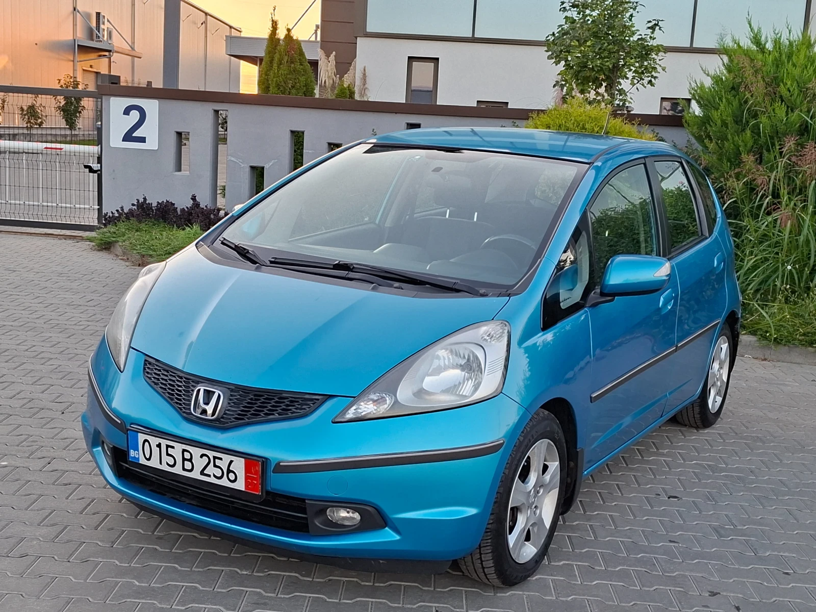 Honda Jazz 1.4i* (99кс)* AVTOMAT* НОВ ВНОС* , снимка 2 - Автомобили и джипове - 56120912