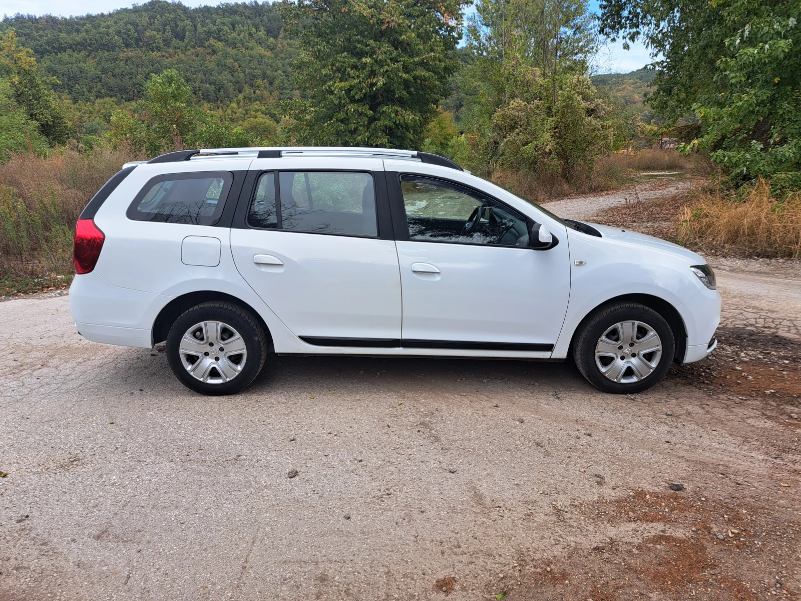 Dacia Logan MCV* 1.0TCe* ГАЗ* NAVI* ТЕМПОМАТ, снимка 6 - Автомобили и джипове - 56285903