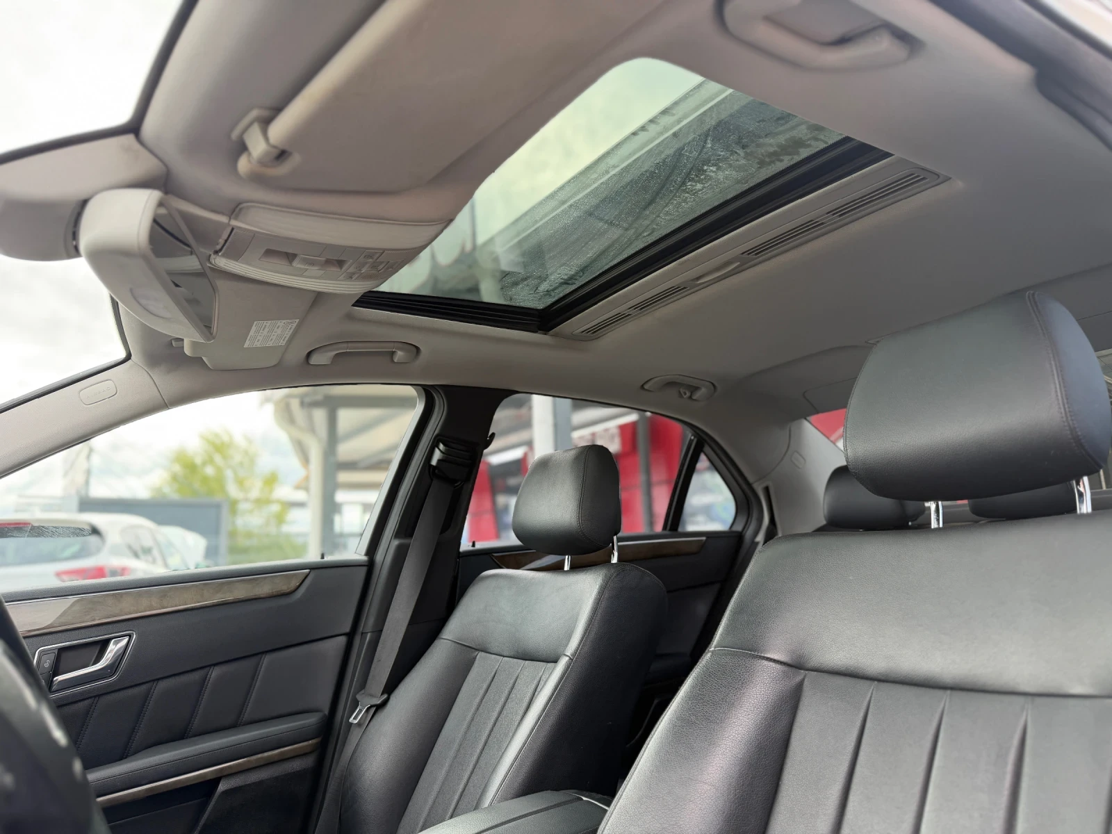 Mercedes-Benz E 250 Elegance / Koja / Avtomat / Panorama | Mobile.bg � ����������� 14