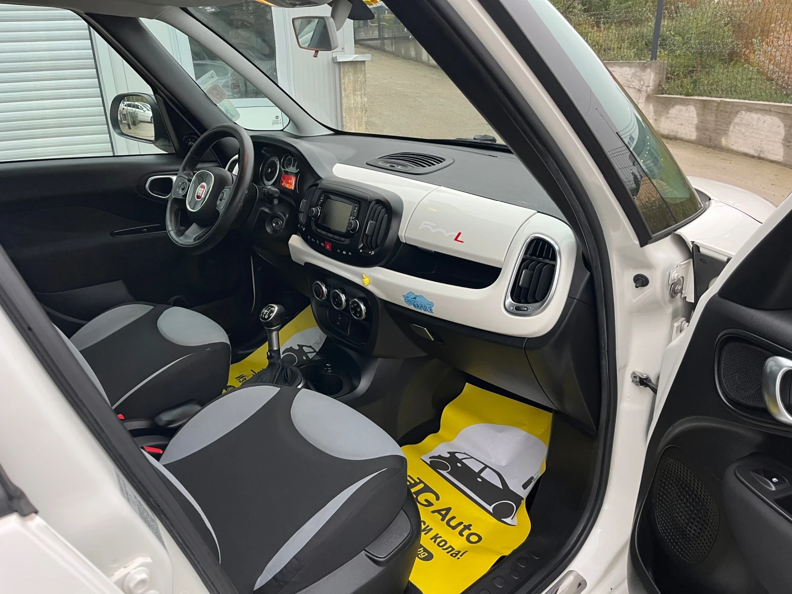 Fiat 500L 1.3mjet, снимка 8 - Автомобили и джипове - 56717543