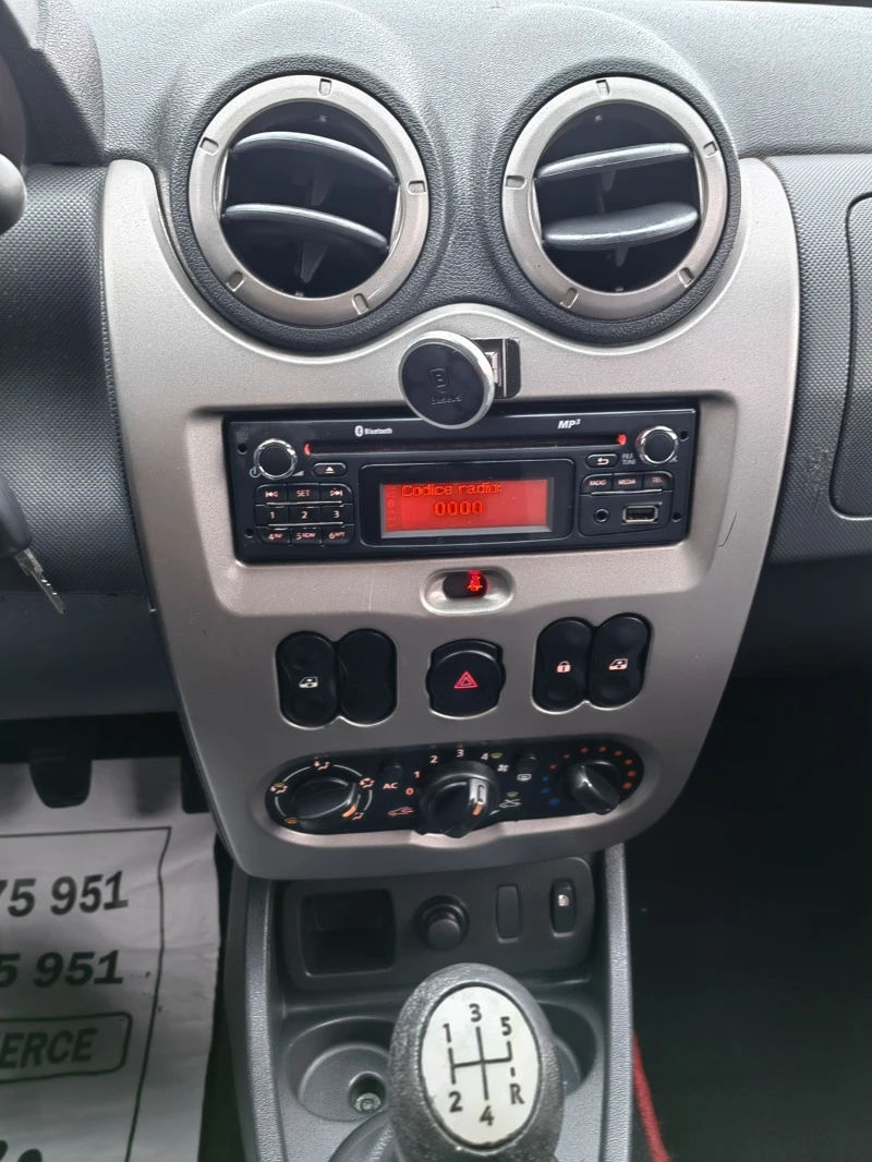 Dacia Duster 1.6 B/GPL, снимка 10 - Автомобили и джипове - 46354421