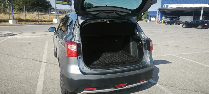 Suzuki SX4 S-Cross 1.6i бензин/газ, снимка 9 - Автомобили и джипове - 52961688