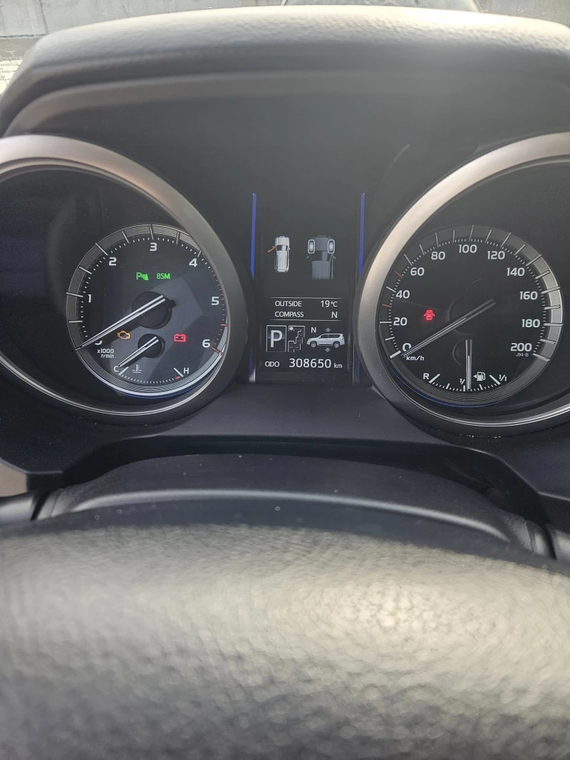 Toyota Land cruiser 150, снимка 17 - Автомобили и джипове - 53070833