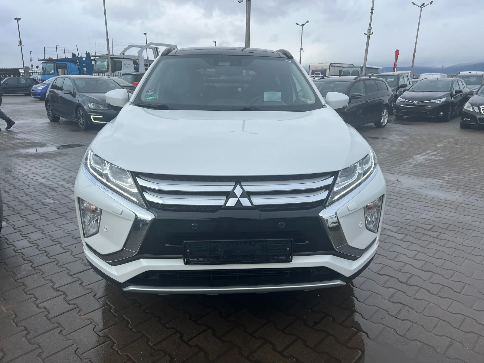 Mitsubishi Eclipse Cross 2.2DI-D 4x4 PANORAMA/AVTOMAT ЛИЗИНГ - изображение 7