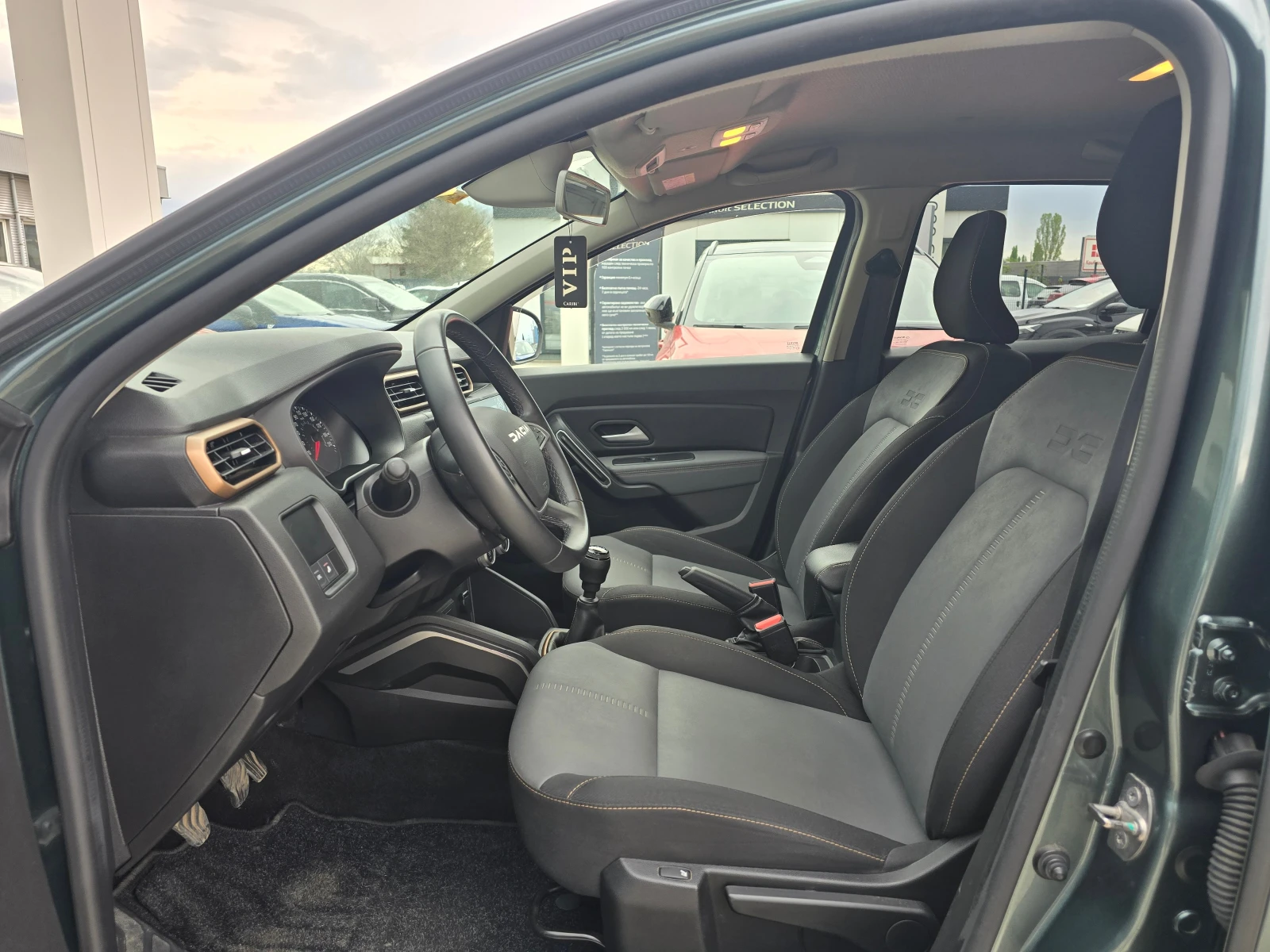 Dacia Duster 1.0 Tce/LPG Extreme - изображение 6