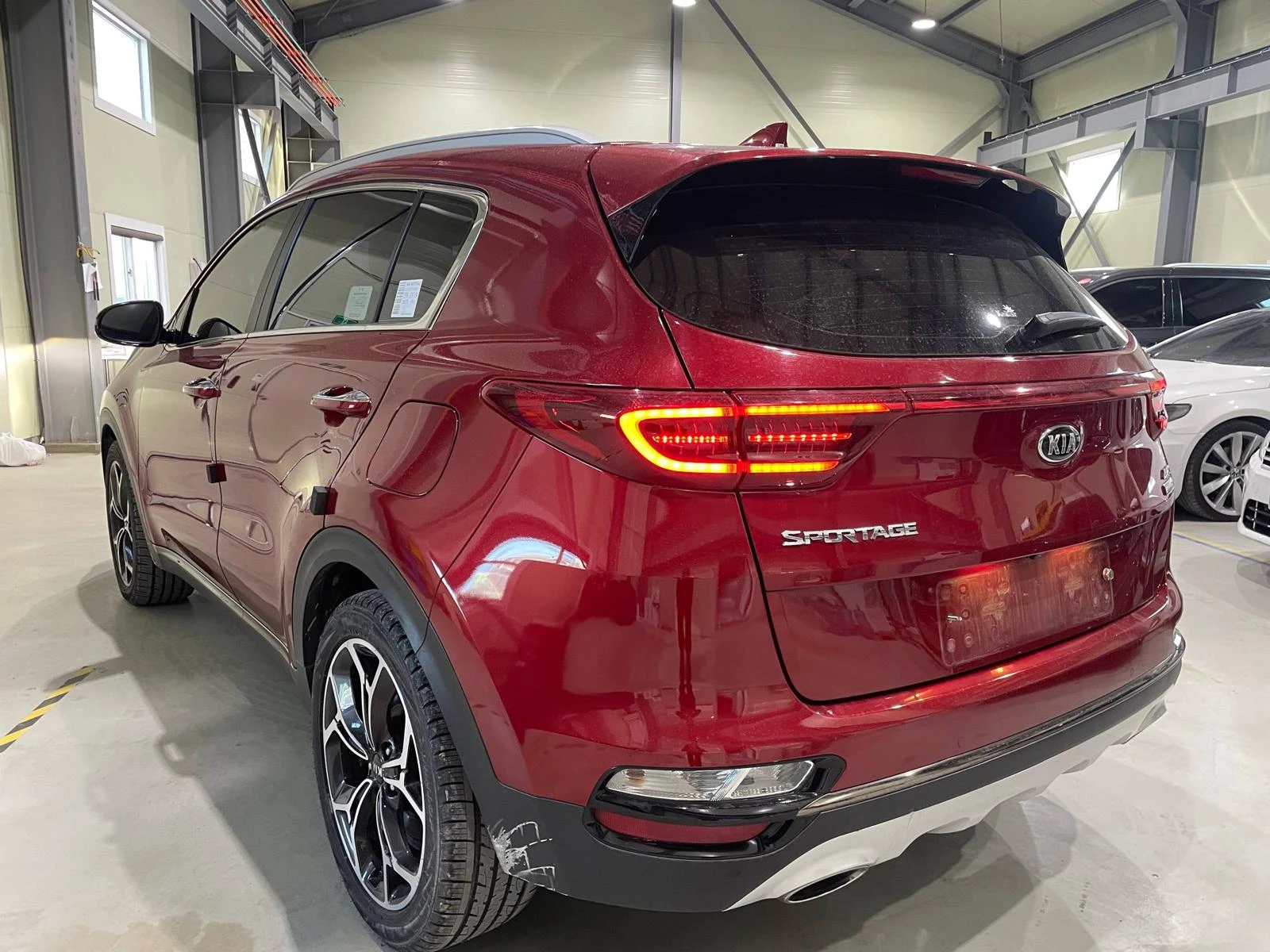 Kia Sportage 2.0D 4WD ! Noblesse !, снимка 6 - Автомобили и джипове - 54137551