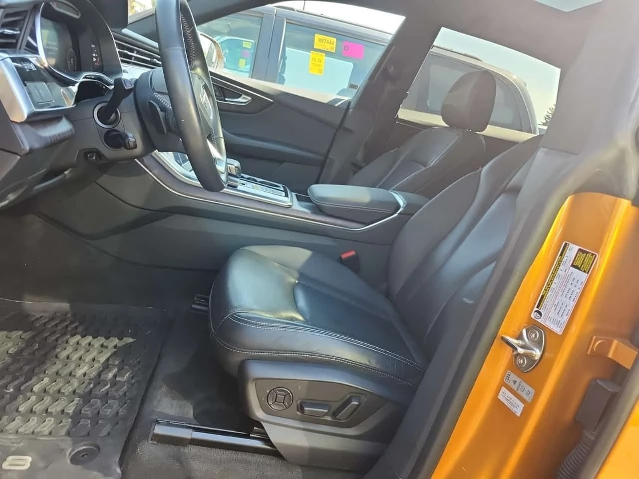 Audi Q8 * PROGRESSIV * CARFAX * Без инциденти * , снимка 8 - Автомобили и джипове - 55265849