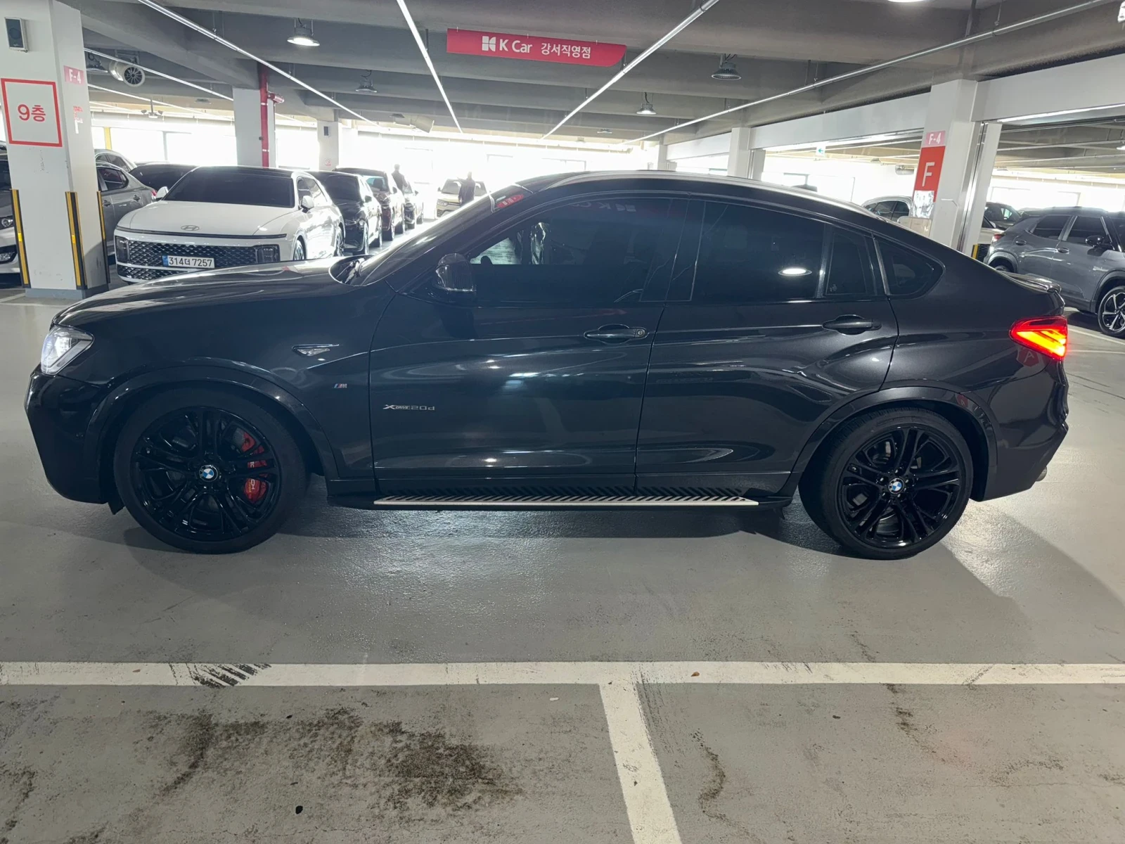 BMW X4 X Drive 20D M пакет