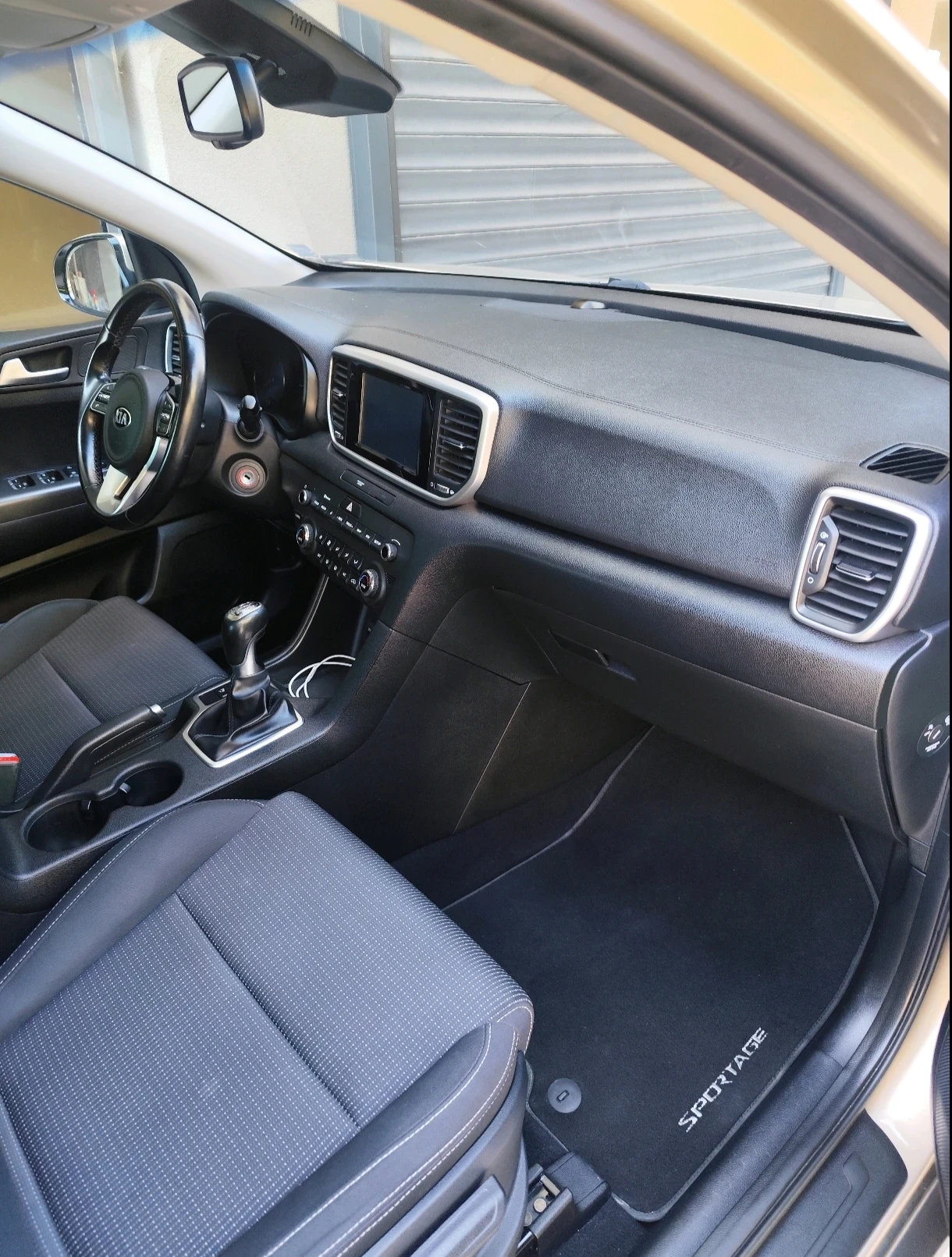 Kia Sportage, снимка 7 - Автомобили и джипове - 56097163