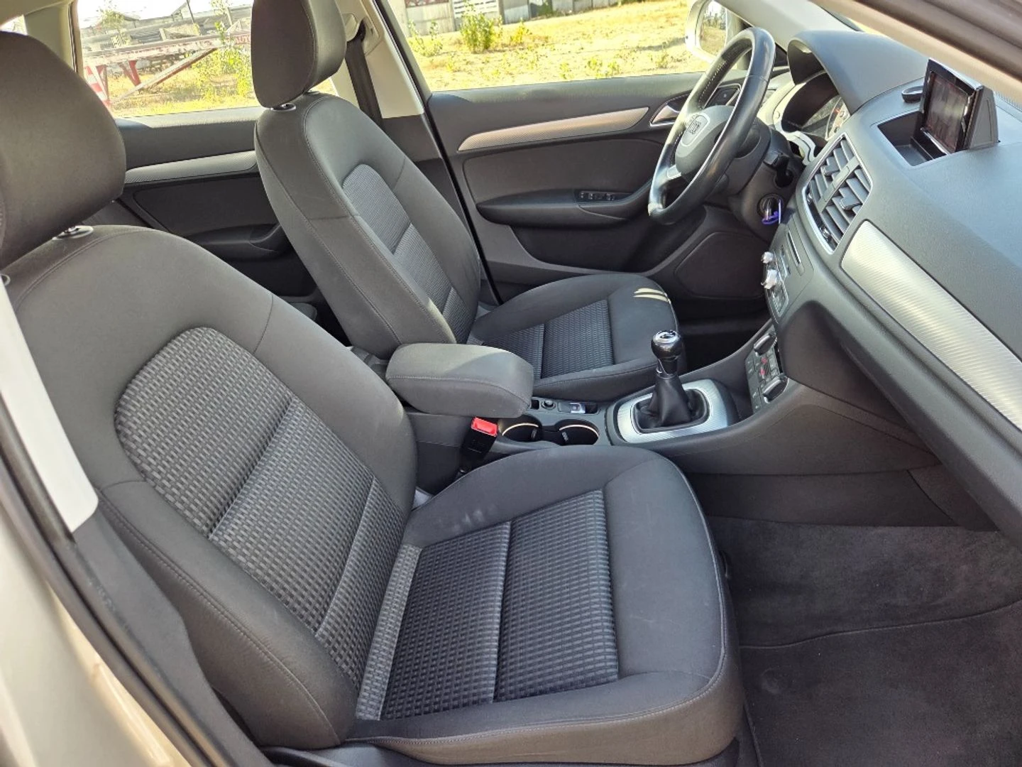 Audi Q3 Intense, снимка 13 - Автомобили и джипове - 56556292