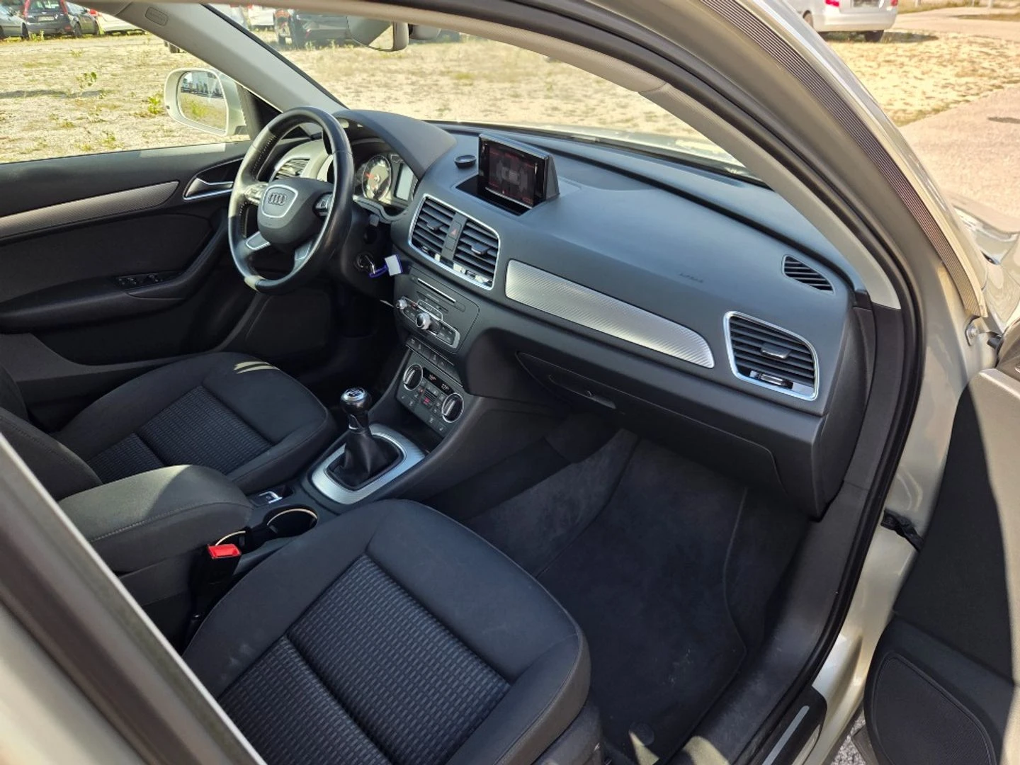 Audi Q3 Intense, снимка 17 - Автомобили и джипове - 56556292