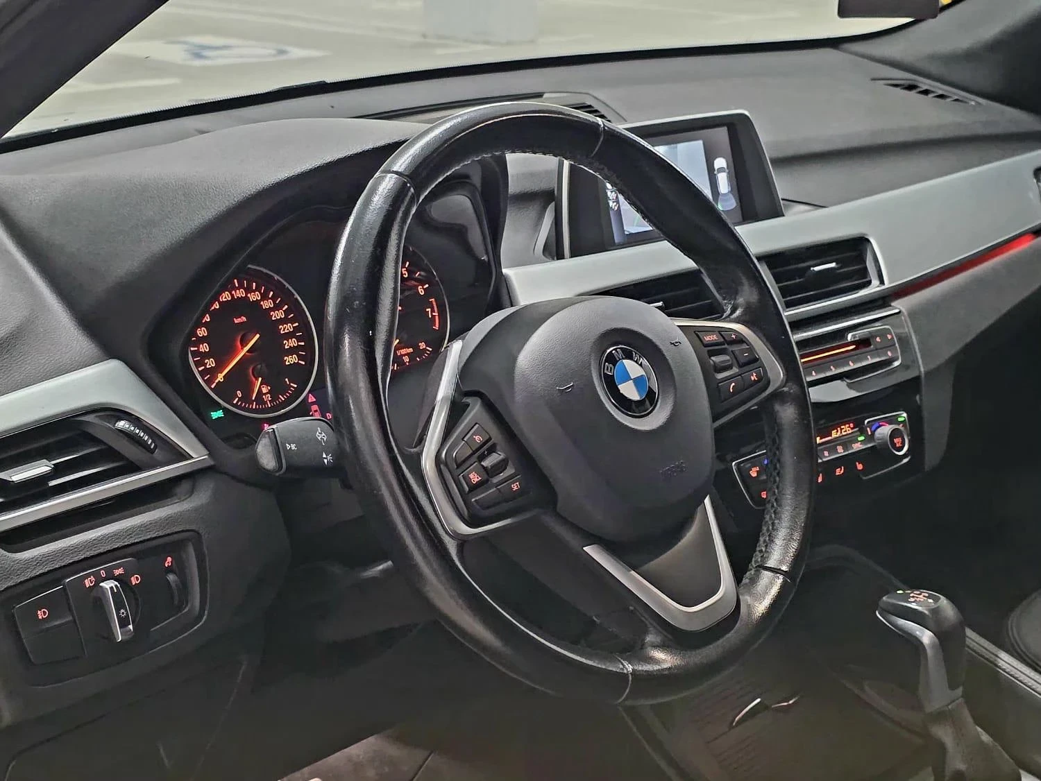 BMW X1, снимка 5 - Автомобили и джипове - 56609867