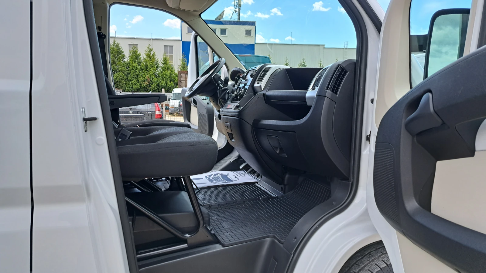 Fiat Ducato 137000км!!!2.3 MULTIJET/НАВИГАЦИЯ/КАМЕРА/АВТОПИЛОТ, снимка 8 - Бусове и автобуси - 54416941