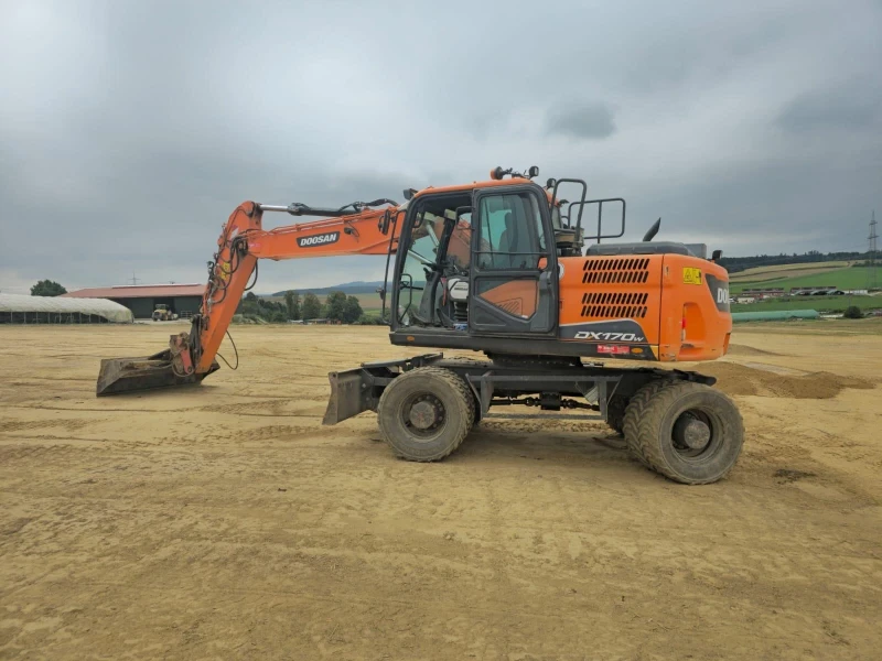 Багер DOOSAN DX170W-5