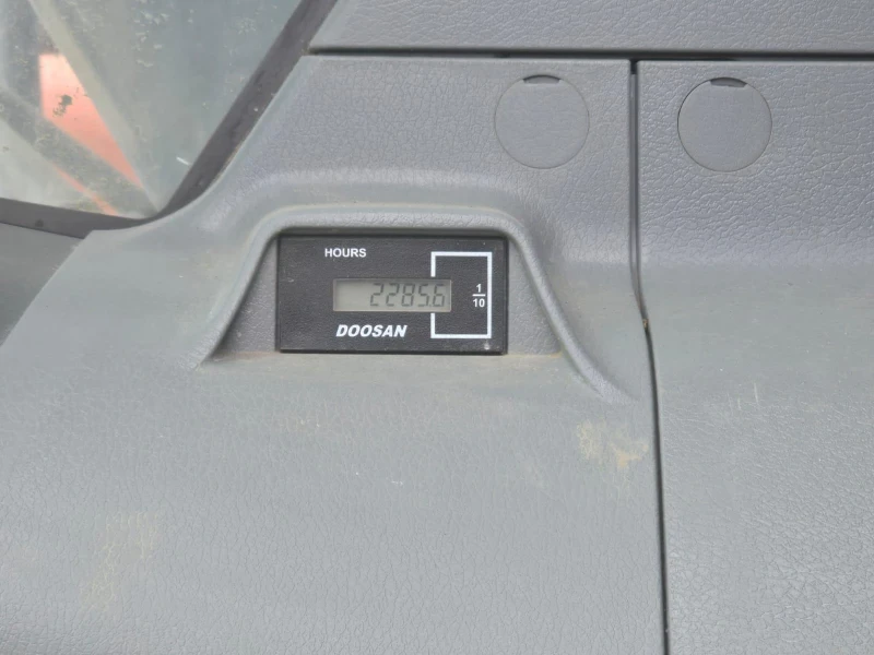 Багер DOOSAN DX170W-5, снимка 9 - Индустриална техника - 51996892