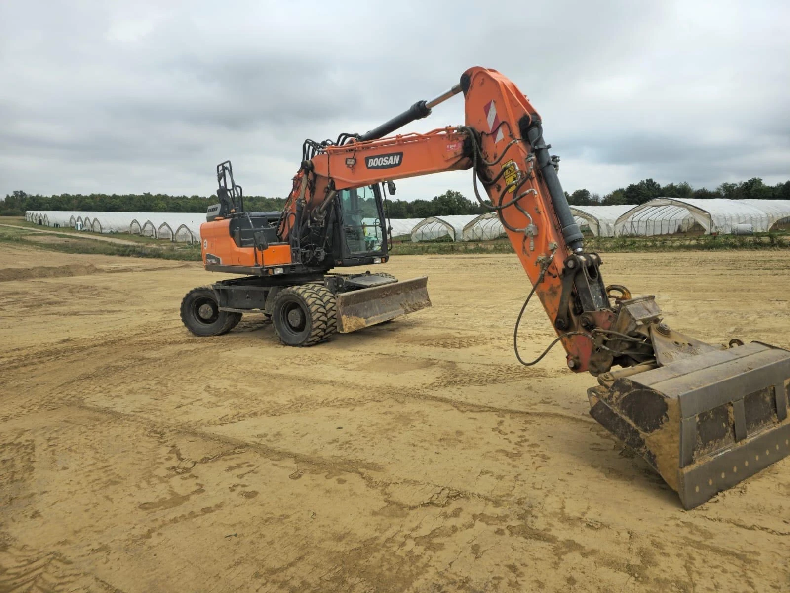 Багер DOOSAN DX170W-5 - изображение 5
