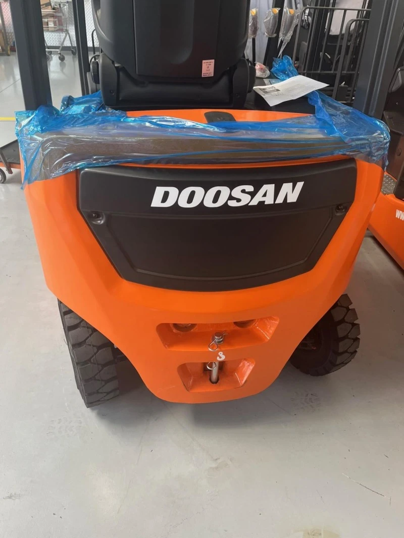 Електрокар DOOSAN, снимка 4 - Индустриална техника - 42792748