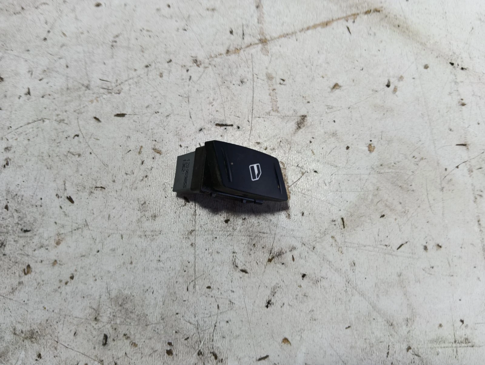 копче ел. стъкла 1Z0959855 Skoda Yeti