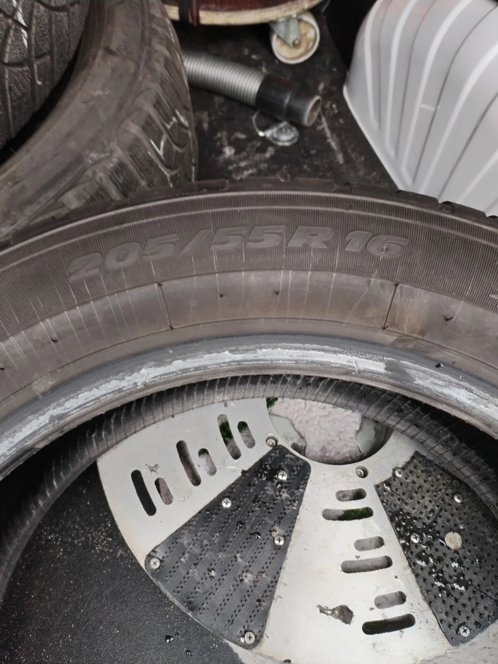  205/55R16 | Mobile.bg   4