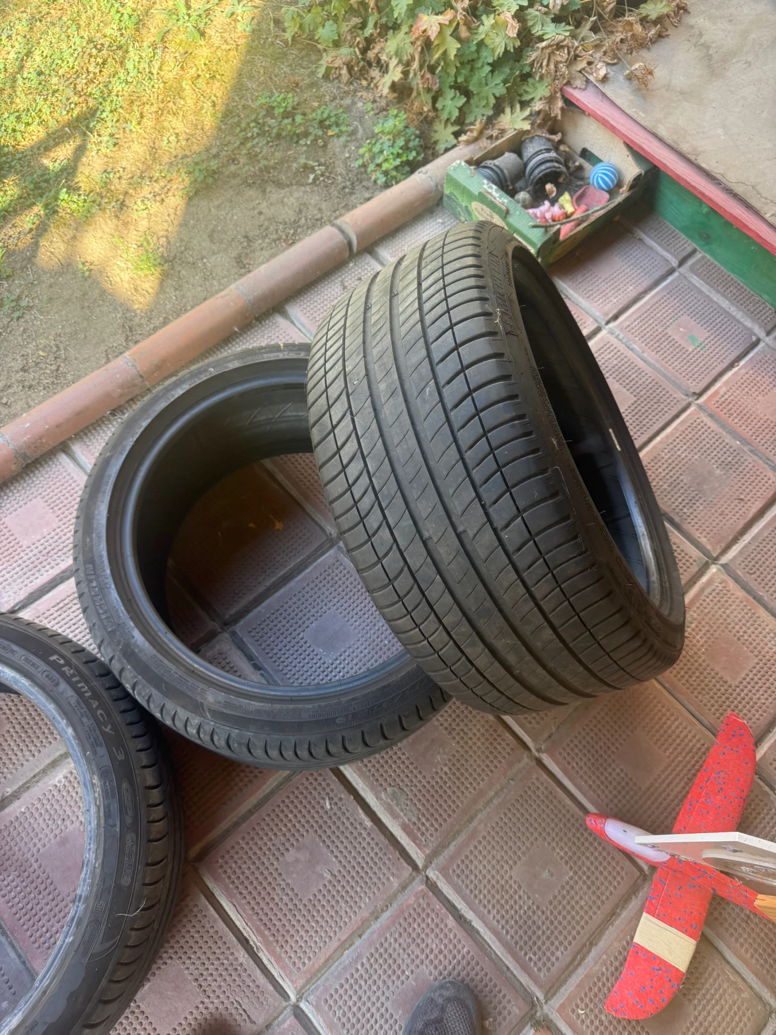 ���� 275/35R19 | Mobile.bg � ����������� 4