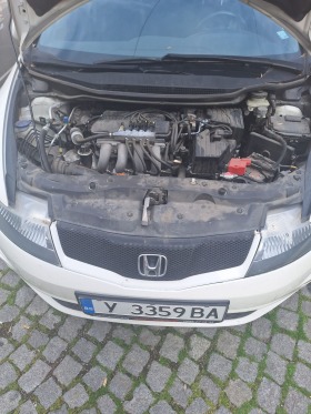 Honda Civic 1.4i газ, снимка 11
