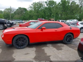 Dodge Challenger 5.7L V-8 VVT, 372HP Rear Wheel Drive | Mobile.bg    6