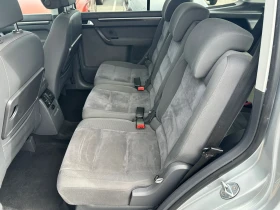 VW Touran 2.0 TDI DSG Highline Навигация, Панорама, 7 места  - 8300 € / 16233.39 лв. - 32086481 9