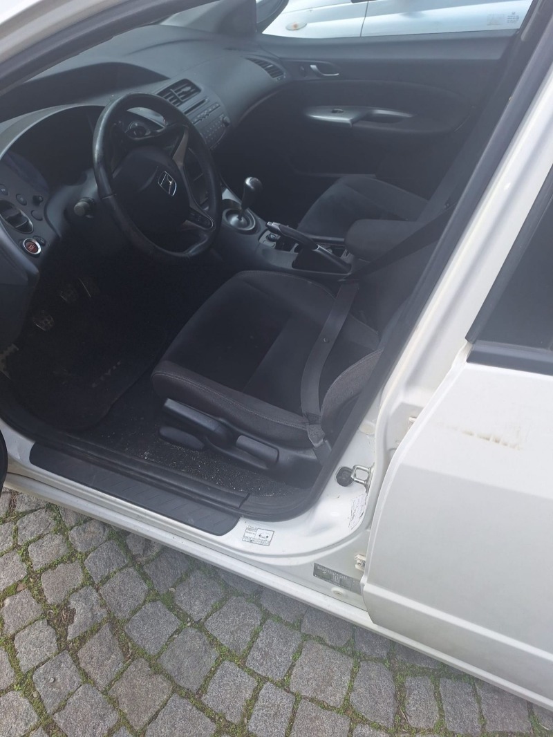 Honda Civic 1.4i газ, снимка 5 - Автомобили и джипове - 45482328