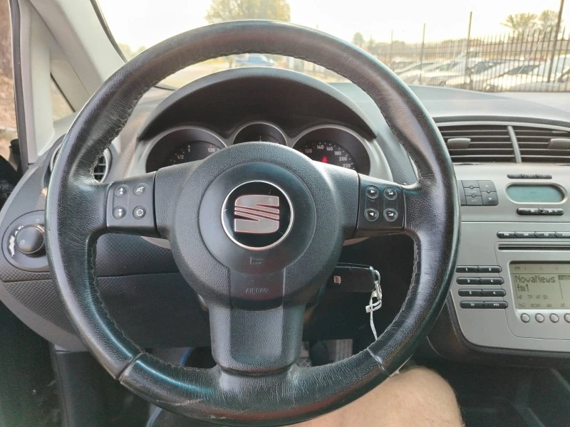 Seat Altea 2.0 TDI, 140 к.с. / 6 скорости , снимка 12 - Автомобили и джипове - 46685393