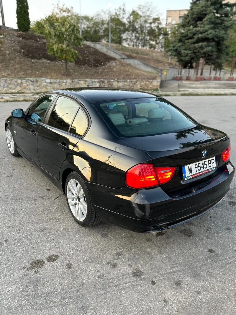 BMW 320 X Drive Сменена верига!, снимка 8 - Автомобили и джипове - 47336156