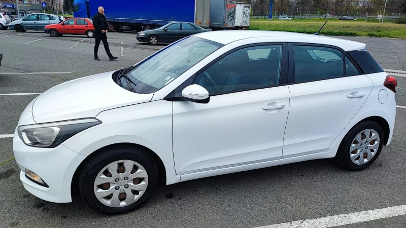 Hyundai I20 1.1 CRDI EURO 6, снимка 2 - Автомобили и джипове - 49792929