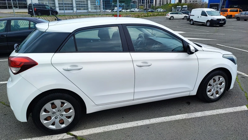 Hyundai I20 1.1 CRDI EURO 6, снимка 3 - Автомобили и джипове - 49792929