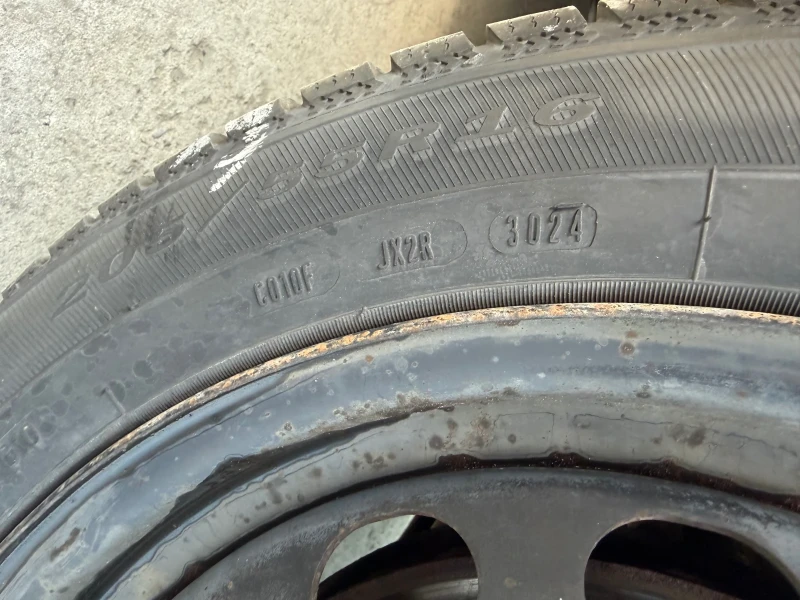 VW Passat, снимка 14 - Автомобили и джипове - 52954659