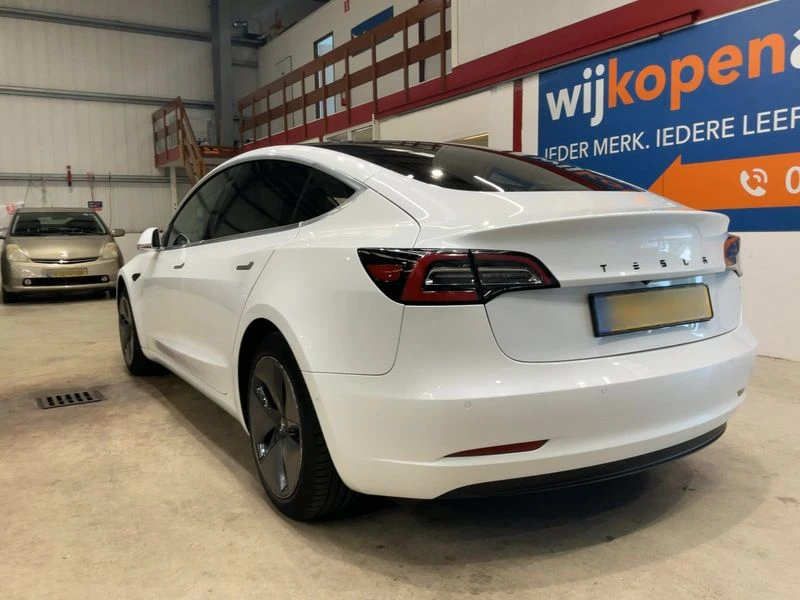 Tesla Model 3 Standart Range, снимка 3 - Автомобили и джипове - 54916271